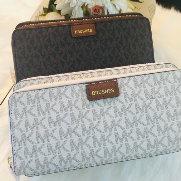 Michael Kors Cosmetic make-up & brushes pouch - Picture 10 of 11